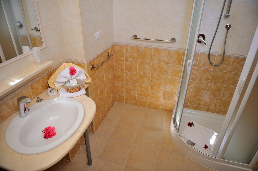 Hotel Hr Costa Rei Muravera Phòng bức ảnh